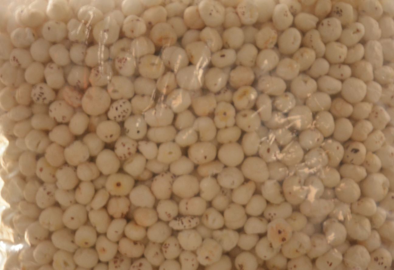 Roasted makhana desk snack